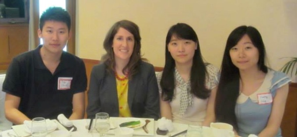 Bridget Fletcher with Chinese students